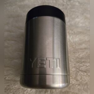 YETI Silver Stainless Steel Rambler Colster 12 OZ